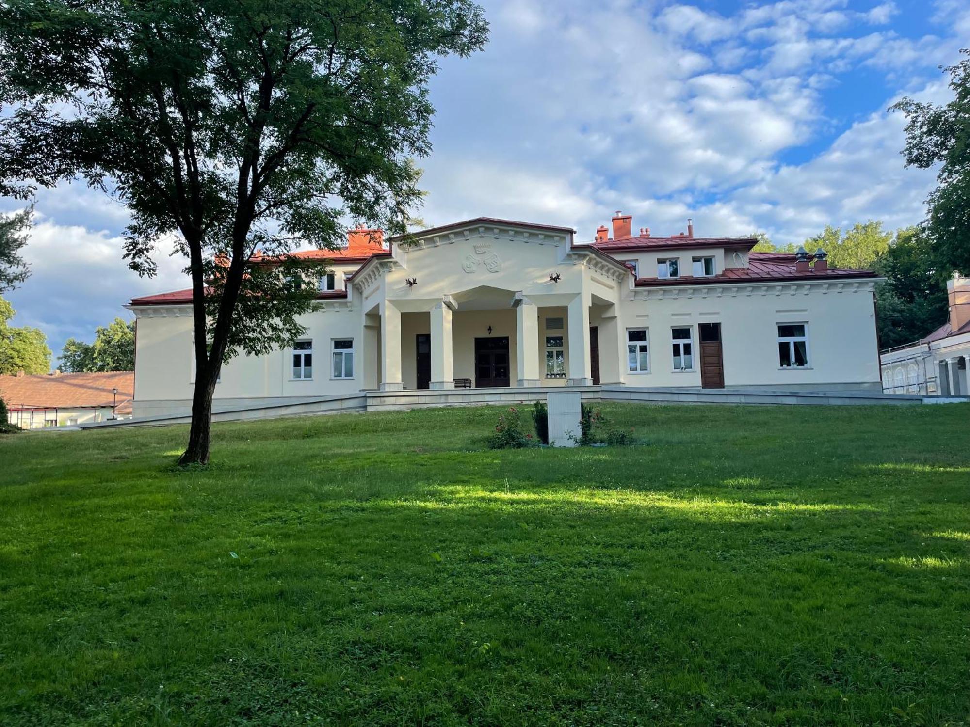 Palac Zbylitowskich Zbylitowska Gora Dış mekan fotoğraf