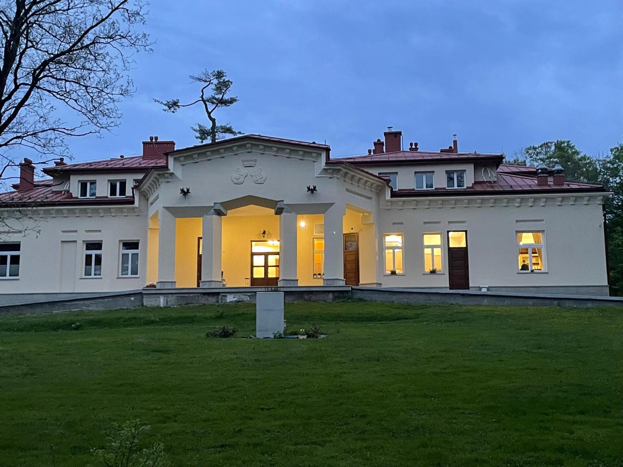 Palac Zbylitowskich Zbylitowska Gora Dış mekan fotoğraf
