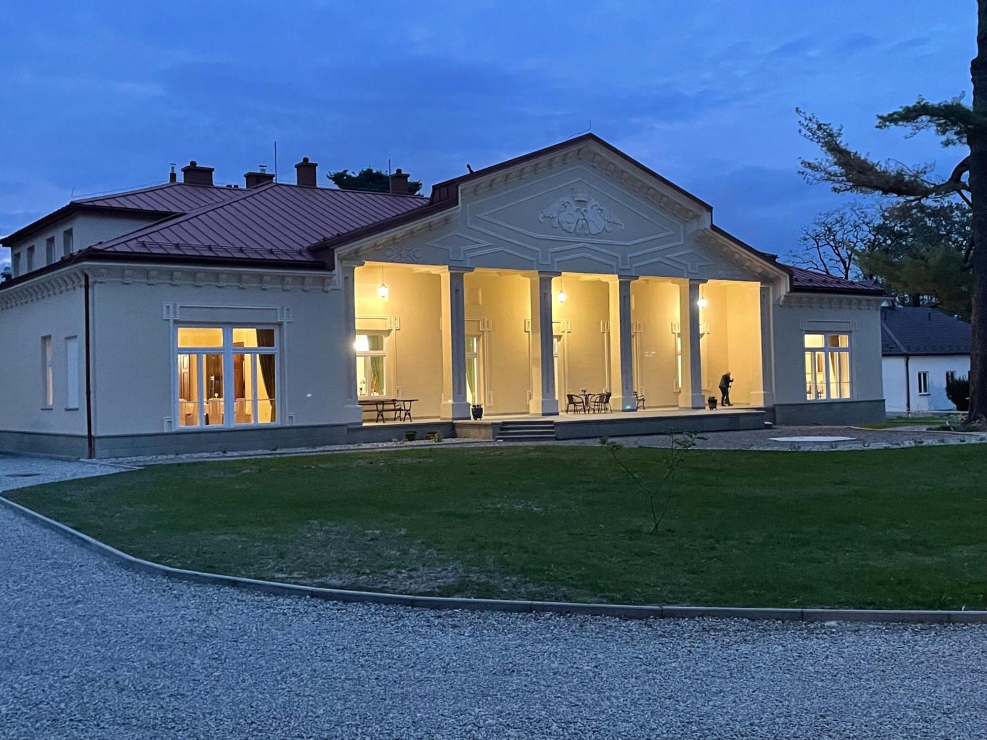 Palac Zbylitowskich Zbylitowska Gora Dış mekan fotoğraf